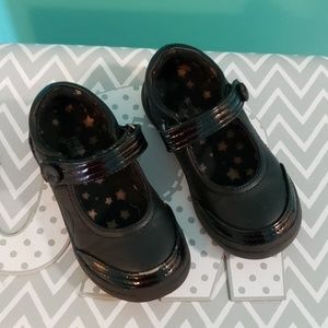 Black toddler girls shoes with strap